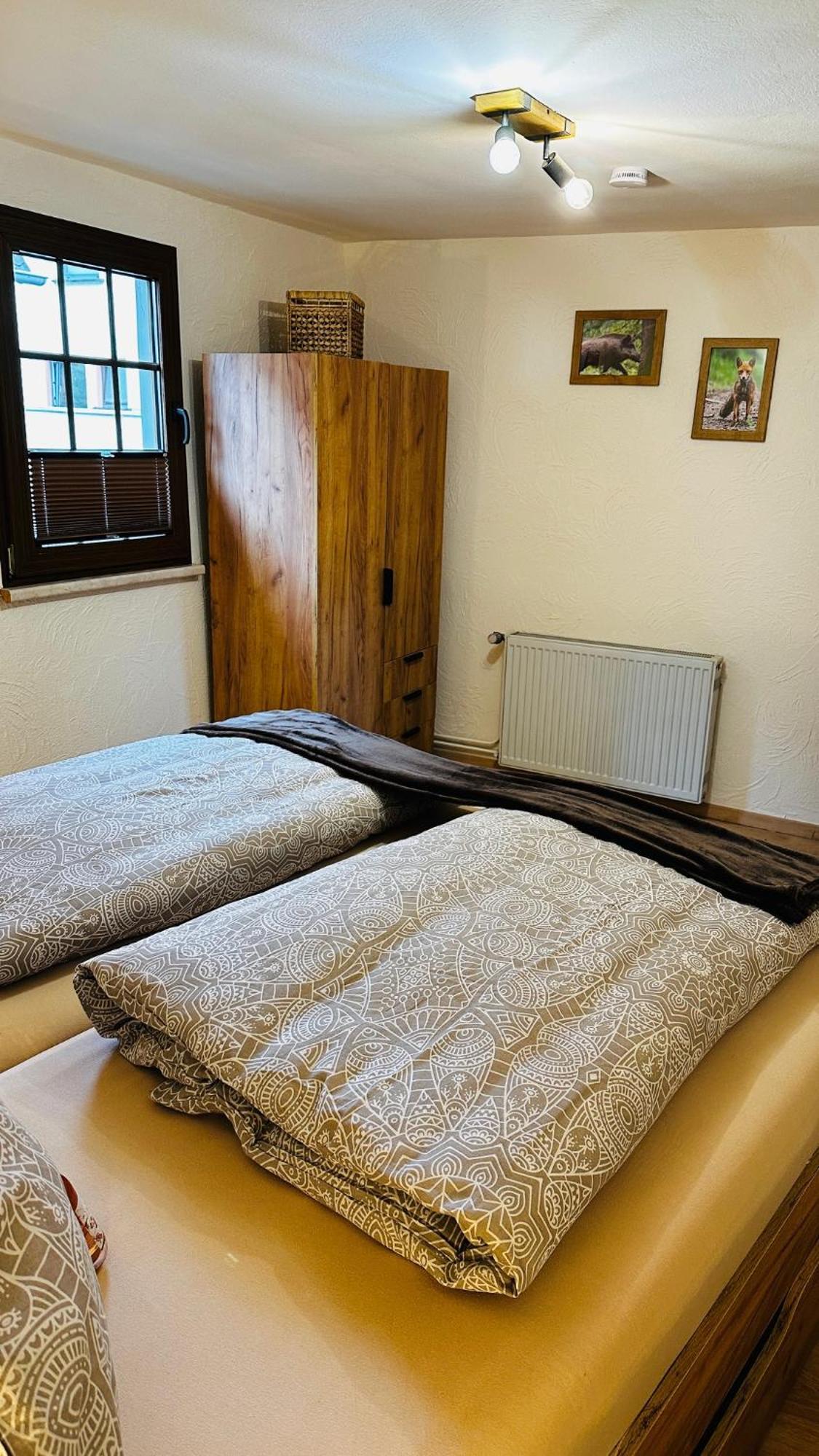 Knabbueuess Apartment Dernau Luaran gambar